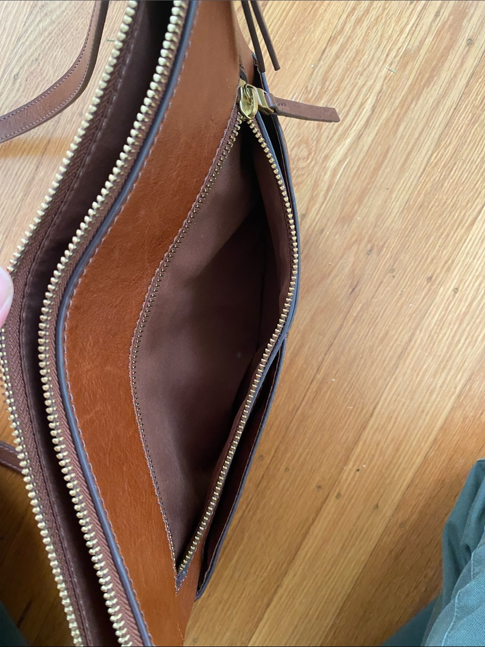 Fossil Chestnut Brown Leather Crossbody Bag - Picture 6 of 9